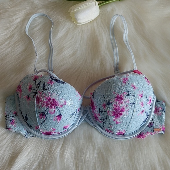 PINK Victoria's Secret Other - Sold Size 34C🌷 PINK VS DATE PUSH UP BRA .nwt